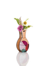 Load image into Gallery viewer, Small Vase - Geo