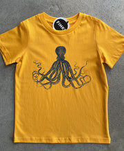 Load image into Gallery viewer, Kids tee - Octopus
