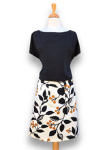 Load image into Gallery viewer, Leaves, A-line Skirt - Ecru/Blk - 18