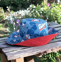 Load image into Gallery viewer, Summer Hat - Big Waves