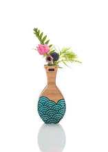 Load image into Gallery viewer, Small Vase - Wave
