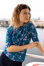 Load image into Gallery viewer, Danepixi T-shirt - Blue/Lilac