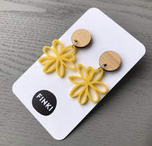 Load image into Gallery viewer, Yellow, Flower silhouette, Earrings