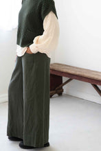 Load image into Gallery viewer, Sunday Vest - Moss