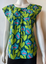 Load image into Gallery viewer, Smock Top - Tulip
