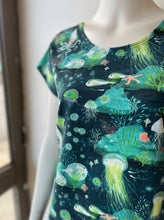 Load image into Gallery viewer, Boxy tee - Jellyfish