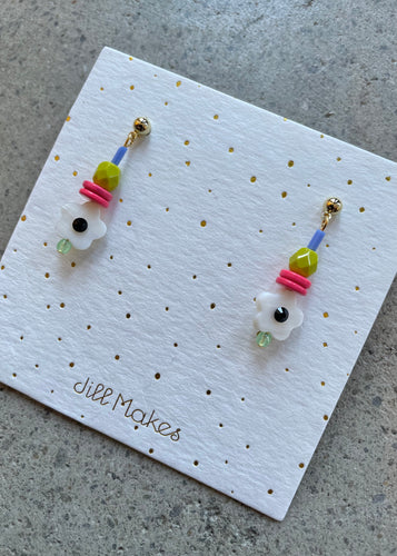 Lexi Dainty Flower Earrings: S2
