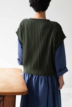 Load image into Gallery viewer, Sunday Vest - Moss