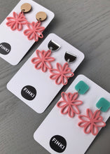 Load image into Gallery viewer, Pink, Flower silhouette, Earrings