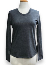 Load image into Gallery viewer, Woman’s Merino L/S crew - Charcoal
