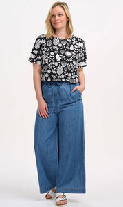 Christina Top - Monochrome Folk Floral