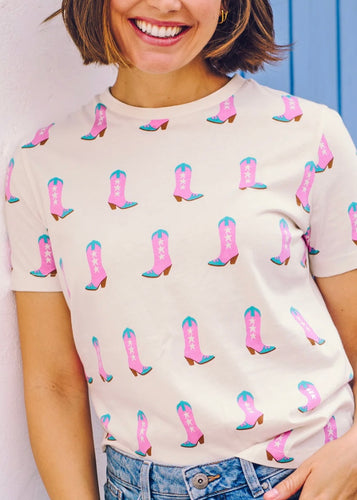 Maggie T-shirt - Cowgirl Boots