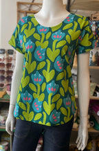 Load image into Gallery viewer, Boxy Tee - Tulip Green