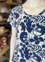 Load image into Gallery viewer, Boxy tee - Cat Nap