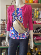 Load image into Gallery viewer, Boxy Tee - Daisy Blue