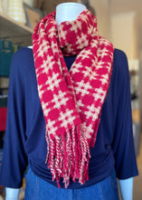 Load image into Gallery viewer, Winter Scarf - Grid/Red