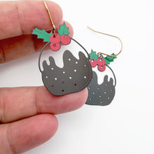 Load image into Gallery viewer, Christmas Pudding Earrings