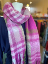 Load image into Gallery viewer, Winter Scarf - Big Check/Magenta