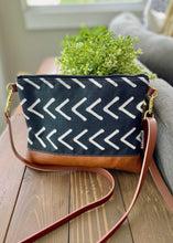 Load image into Gallery viewer, Small Crossbody Bag - Black and White Arrow
