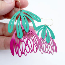 Load image into Gallery viewer, Protea Flower Earrings