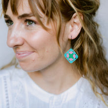 Load image into Gallery viewer, Midi Granny square Aqua/Pink/Green