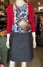 Load image into Gallery viewer, Boxy tee - Cat Nap