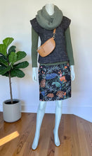 Load image into Gallery viewer, Smock Top - Tweed/Black