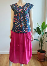 Load image into Gallery viewer, Smock Top - Colour Pellet