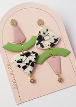 Load image into Gallery viewer, Trapeze Earrings, Blk/Wh
