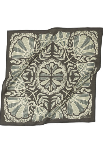 Evelyn Bandana