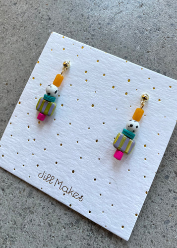 Lexi Dainty Flower Earrings: S3