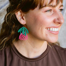 Load image into Gallery viewer, Protea Flower Earrings