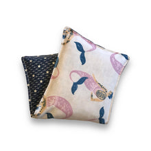 Load image into Gallery viewer, Soothing lavender eye pillow