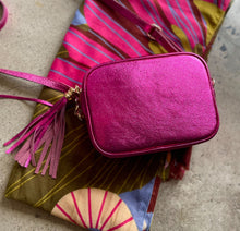 Load image into Gallery viewer, Crossbody Bag - Metallic Pink
