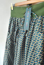 Load image into Gallery viewer, Guru Skirt - Sakura
