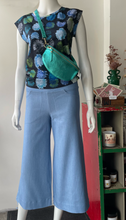 Load image into Gallery viewer, Light Blue Denim, Linea 4/5th pant