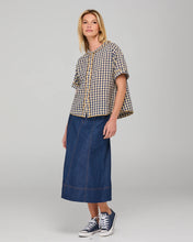 Load image into Gallery viewer, Josie Shirt - Navy Spliced Seersucker