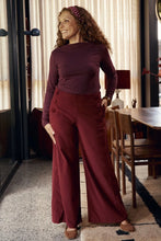 Load image into Gallery viewer, Evie Top - Plum