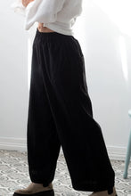 Load image into Gallery viewer, Tessa Pant - Jet