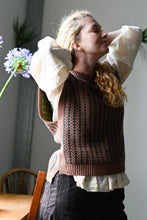 Load image into Gallery viewer, Jo Vest - Clove