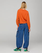 Load image into Gallery viewer, District Jumper - Burnt Orange