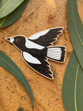 Load image into Gallery viewer, Magpie Magnet