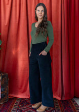 Load image into Gallery viewer, V-Neck L\S Top - Olive