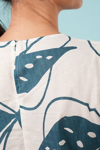 Martha Top - Blue/Off White, Woodcut Floral