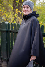 Load image into Gallery viewer, Danerain Poncho - Black