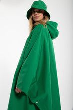 Load image into Gallery viewer, Danerain Poncho - Green