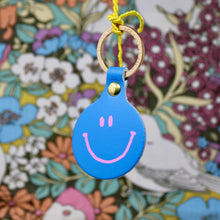 Load image into Gallery viewer, Smiley Face Key Fob