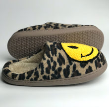 Load image into Gallery viewer, Happy Face Slippers - Leopard