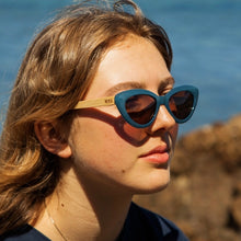 Load image into Gallery viewer, Sunglasses - Bette Davis Blue