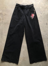 Load image into Gallery viewer, Black drill linea pant